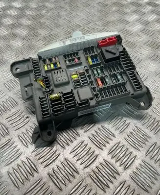 BMW X5 E70 Fuse module 693168704