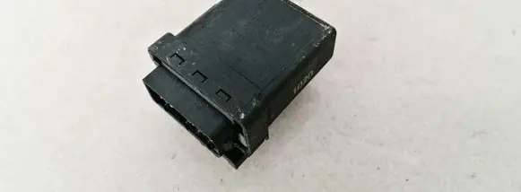 BMW 5 E39 Glow plug pre-heat relay 2246919 72rb510
