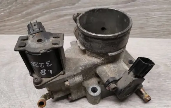 Mazda Premacy Throttle valve 8629