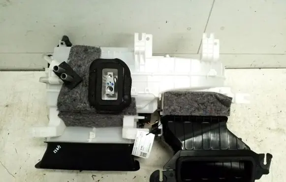Mitsubishi Eclipse Cross Interior heater climate box assembly 