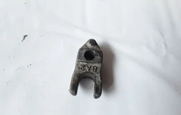 Opel Antara Fuel Injector clamp holder 8A2