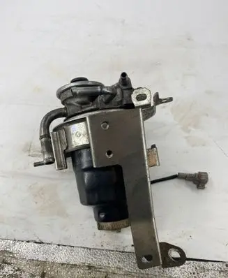 Mitsubishi L200 Fuel filter housing