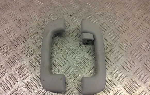 KIA Sportage A set of handles for the ceiling 