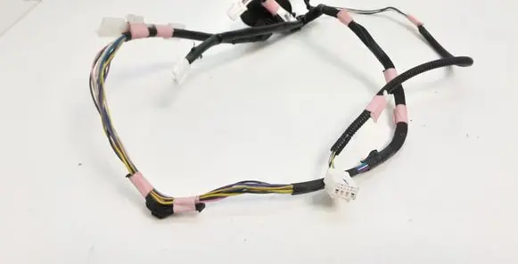 Toyota RAV 4 (XA40) Rear door wiring loom 821540R020