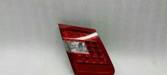 Mercedes-Benz E W212 Tailgate rear/tail lights A2128200764