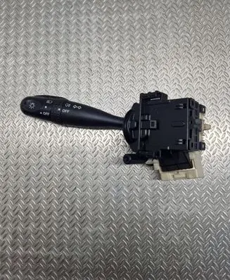 Suzuki Swift I Indicator stalk 173744