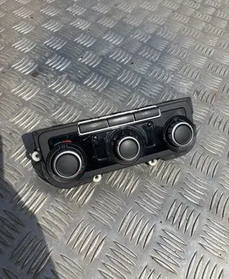 Volkswagen Golf VI Climate control unit 3C8907336AB 5HB009751