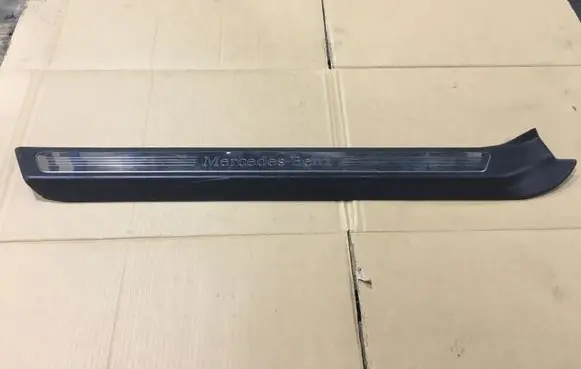 Mercedes-Benz E C207 W207 Side skirt front trim A2076800235