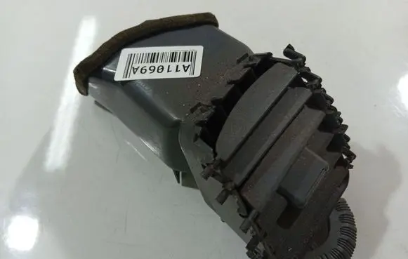 Toyota Previa (XR30, XR40) II Dash center air vent grill 5568628000