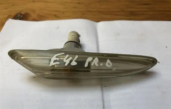 BMW 3 E46 Front fender indicator light 4166R
