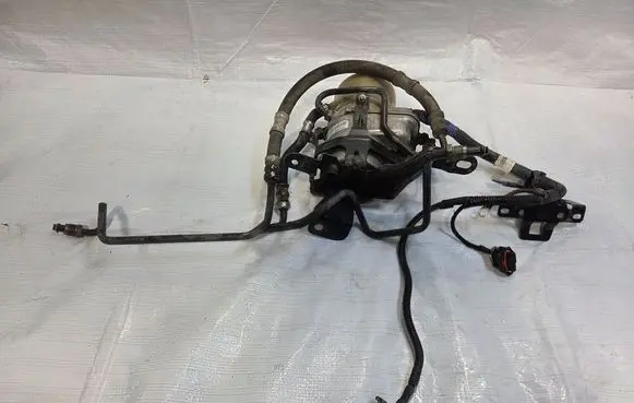 Opel Meriva B Power steering pump 