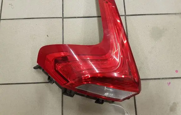 Volvo V40 Rear/tail lights 31283339 21220101