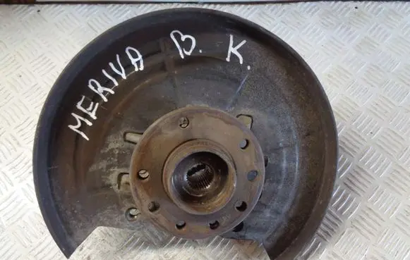 Opel Meriva B Front wheel hub