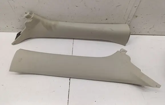 Jeep Cherokee (A) pillar trim 1UC96HDAAC 1UC97HDAAC