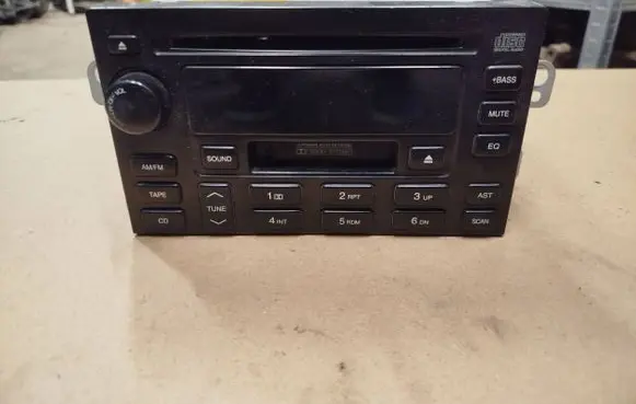 Suzuki Forenza Radio/CD/DVD/GPS head unit 96437609 97T0433700 9CD9302100