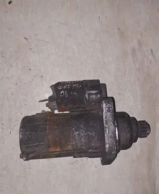 Volkswagen PASSAT B5.5 Starter motor