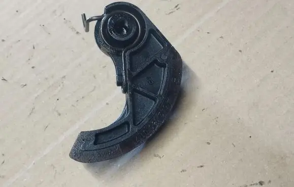 Jeep Grand Cherokee (WK) Slide rail for timing chain A6421800171