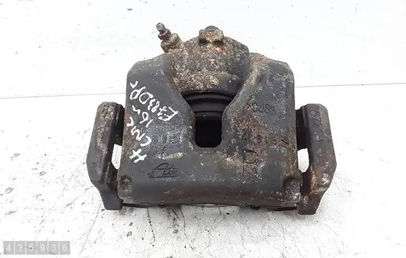 Honda Civic IX Front brake caliper