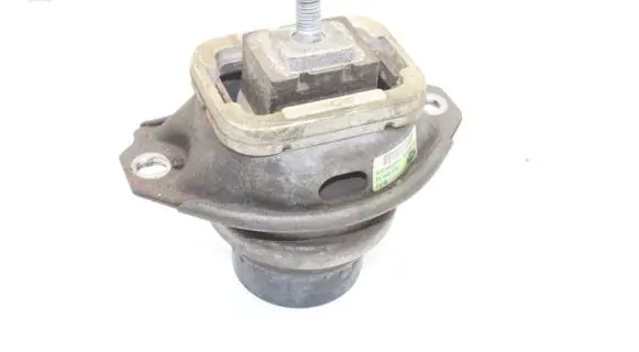 Land Rover Discovery 4 - LR4 Engine mount bracket AH226A003BA