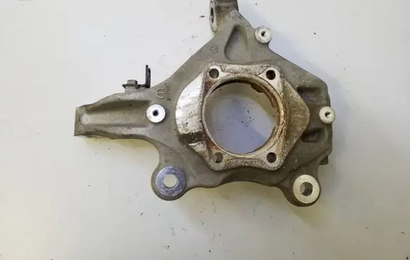 Chrysler Pacifica Front wheel hub spindle knuckle 68189019AB