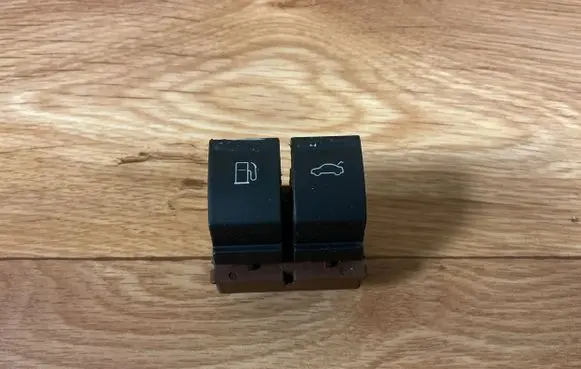 Volkswagen PASSAT B6 Fuel tank opening switch 3C0959903 020601S