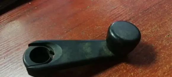 BMW 3 E36 Rear door window winding handle 8122503
