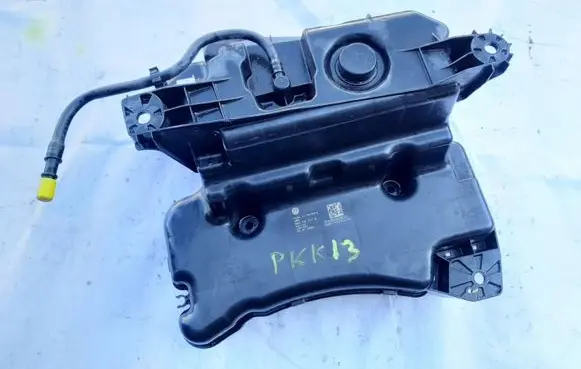 Skoda Superb B9 AdBlue liquid reservoir 3WA131877B 5WA131969