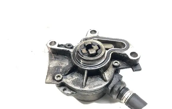 Skoda Octavia Mk1 (1U) Vacuum pump R038145229