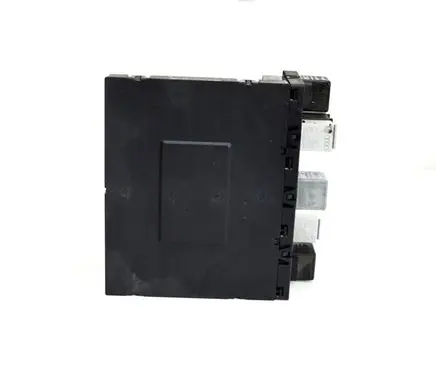 Volkswagen PASSAT B6 Central body control module 3C0937049H