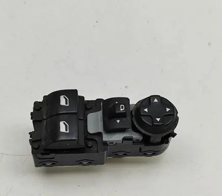 Opel Vivaro Electric window control switch 96783350ZD