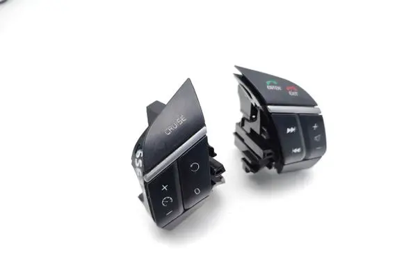 Volvo XC90 Steering wheel buttons/switches 30710708 30710697