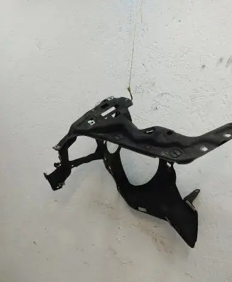 BMW 7 E65 E66 Headlight/headlamp mounting bracket