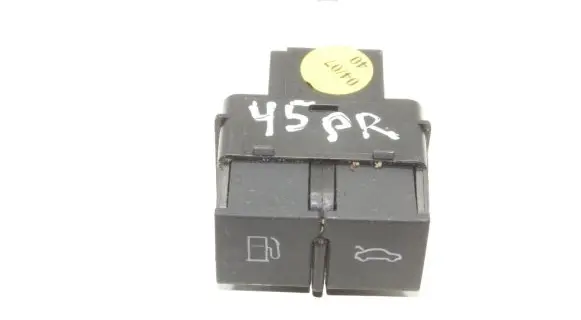 Audi TT TTS Mk2 Tailgate/boot open switch button 8P0959833A