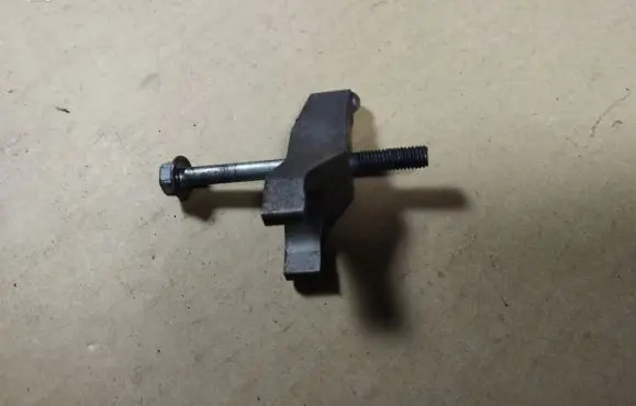 Lexus IS 220D-250-350 Fuel Injector clamp holder