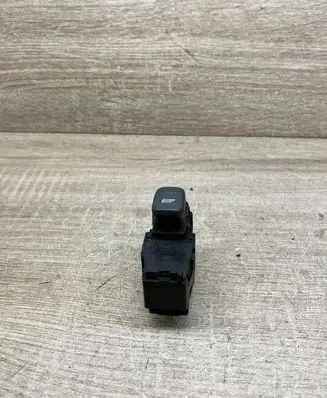 Volvo S60 Electric window control switch 9472275