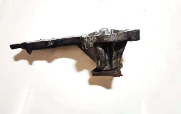 Nissan Almera N16 Water pump