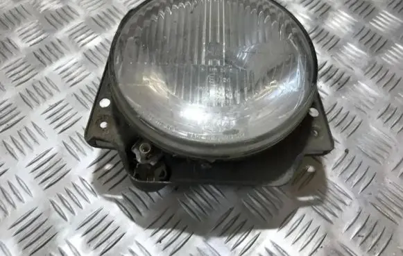 Volkswagen Transporter - Caravelle T3 Headlight/headlamp 317115367 317-115367