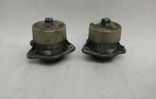Mercedes-Benz S C217 Engine mount bracket A2222405117