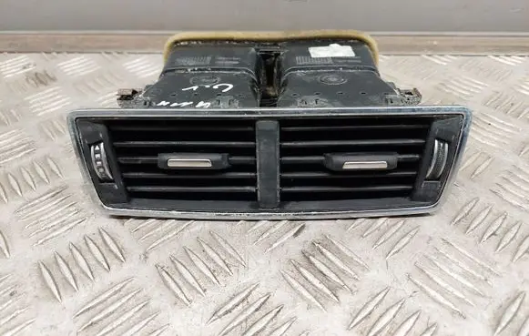 Audi Q7 4M Rear air vent grill 4M0819203