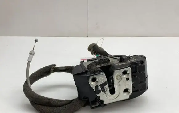 Nissan Qashqai Rear door lock