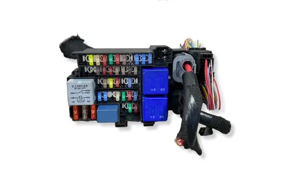 Renault Megane III Fuse box set 252360003R