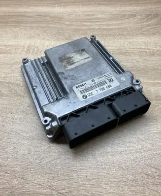 BMW 5 E60 E61 Engine control unit/module ECU 7796680 0281011762