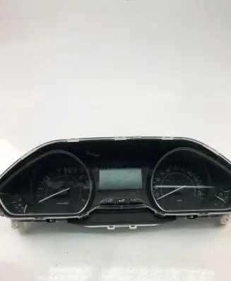 Peugeot 208 Speedometer (instrument cluster) 9813848780
