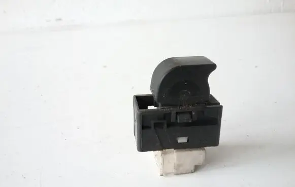 Subaru Impreza I Electric window control switch