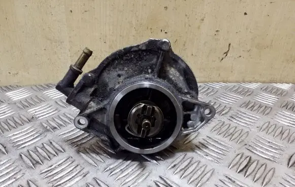 Audi A4 S4 B8 8K Vacuum pump
