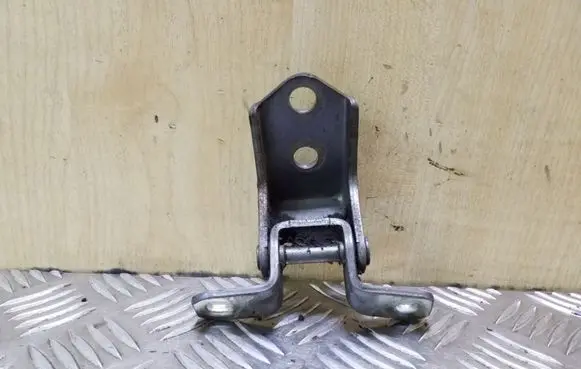 Mazda 3 I Front door upper hinge