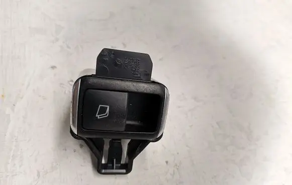 Mercedes-Benz GL X166 Electric window control switch A1668200210
