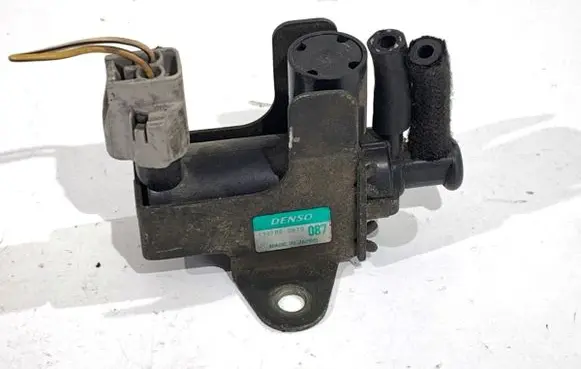 Honda Accord Fuel pressure regulator 1397000870