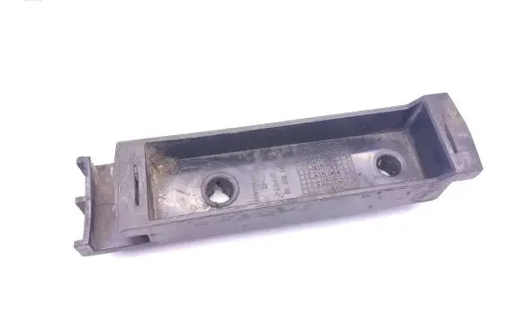 Mercedes-Benz Sprinter W901 W902 W903 W904 Front bumper mounting bracket 9018850014