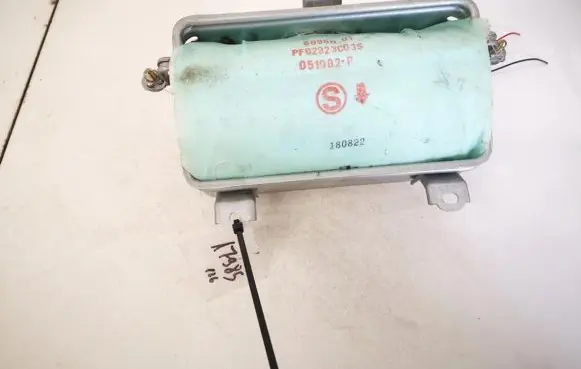 Passenger airbag